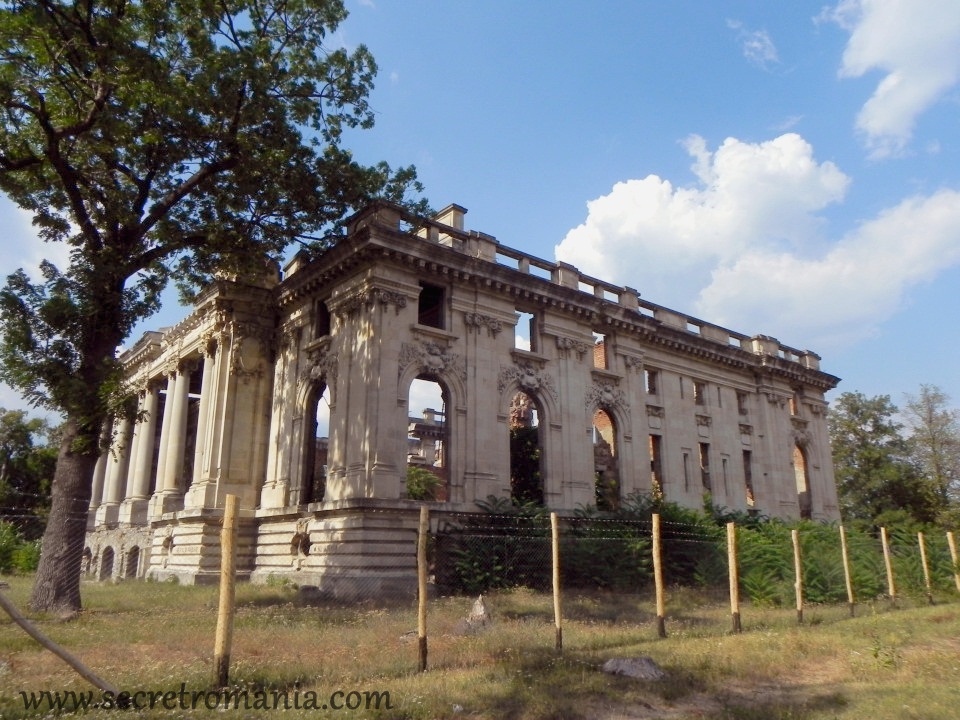 10 best known palaces in Romania