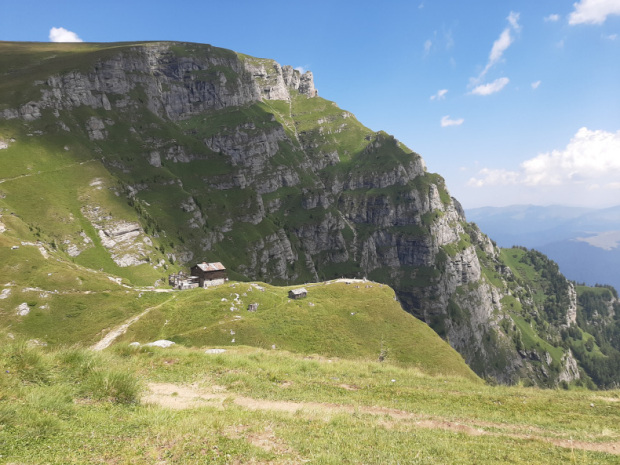 Trip-from-Bucharest-to-Bucegi-mountains-Caraiman-chalet